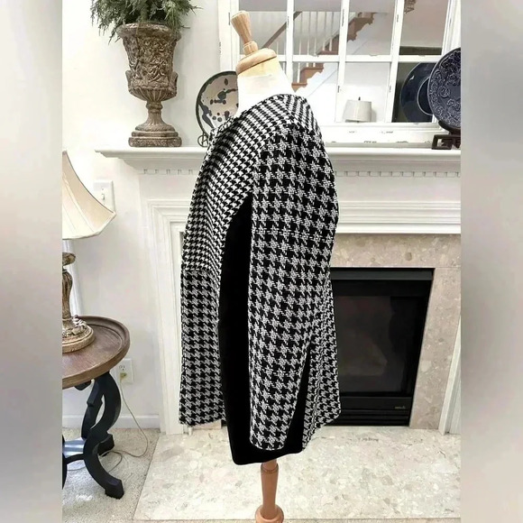 Chico's Black and White Houndstooth Coat - Picture 6 of 9